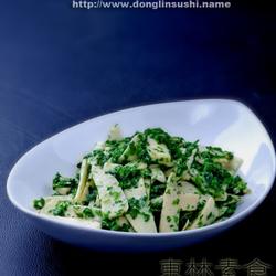 荠菜炒冬笋的做法[图]