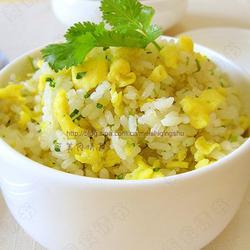 蒜味蛋炒饭的做法[图]