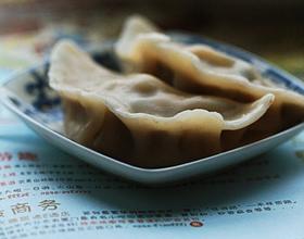 菊花叶猪肉饺[图]