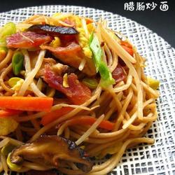 腊肠炒面的做法[图]