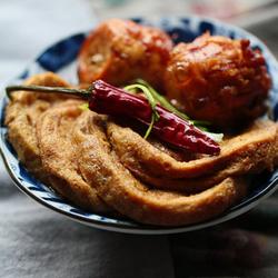 虎皮鸡蛋素鸡煲的做法[图]