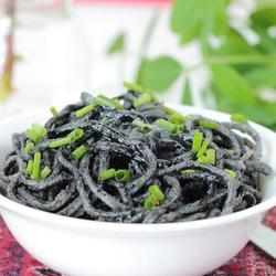 芝麻面条的做法[图]