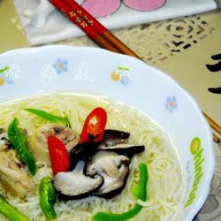 鲜菇鸡腿汤面的做法[图]