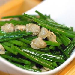 韭菜花炒蚬肉的做法[图]