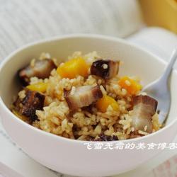 腊肉胡萝卜焖饭的做法[图]