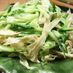 黄瓜拌豆皮的做法[图]