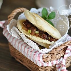 肉夹饼的做法[图]