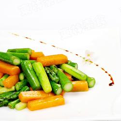南瓜炒芦笋的做法[图]