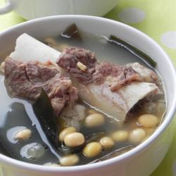 黄豆海带大骨汤的做法[图]