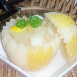 银耳马蹄雪梨盅的做法[图]