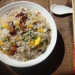 腊肉蛋炒饭的做法[图]