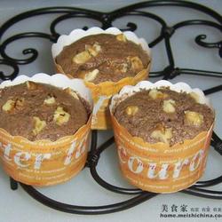 核桃巧克力戚风小蛋糕的做法[图]
