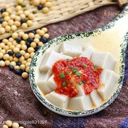 蒜蓉辣酱嫩豆腐的做法[图]