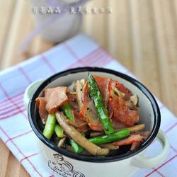 芦笋培根炒茶树菇的做法[图]