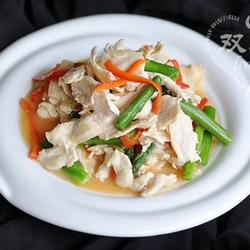 芦笋炒鸡片的做法[图]