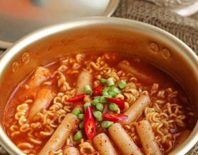 辣白菜年糕泡面[图]