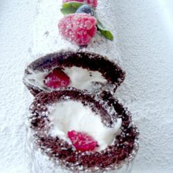 巧克力鲜莓奶油卷的做法[图]