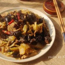 木耳白菜炒肉片的做法[图]