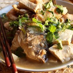 红烧鲤鱼炖豆腐的做法[图]