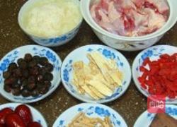 药膳养生鸡的做法图解1