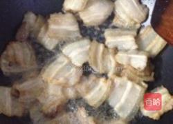 五花肉炒蒜薹的做法图解3