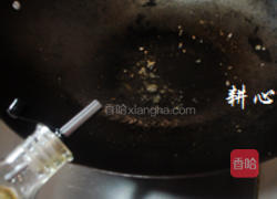 木耳腐竹炒虾仁的做法图解8
