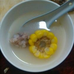 煲玉米排骨浓汤的做法[图]