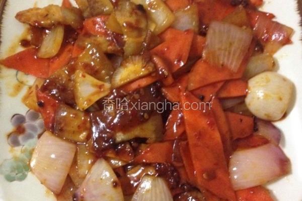 胡萝卜洋葱回锅肉