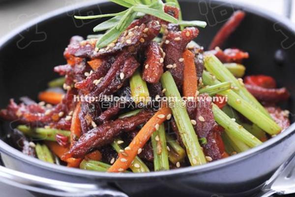 辣香手撕牛肉