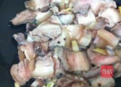 回锅肉（甜椒版）的做法图解2