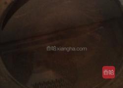 油爆小河虾的做法图解1