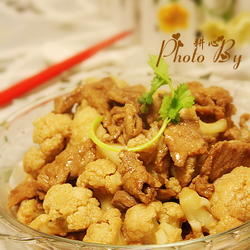 肉片炒椰菜花的做法[图]