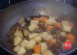 胡萝卜土豆烧牛肉的做法图解7