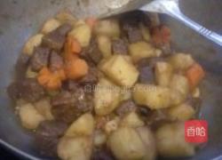 胡萝卜土豆烧牛肉的做法图解8