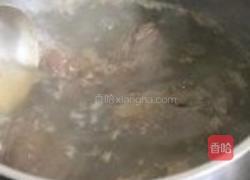 鲜菇猪红汤的做法图解2