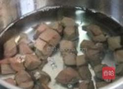 鲜菇猪红汤的做法图解5