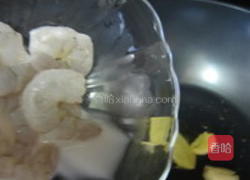 上汤豆苗虾的做法图解4