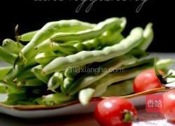 家常排骨炖豆角的做法图解1
