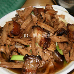 三花肉炒笋干的做法[图]