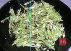 橄榄肉末爆笋豆的做法图解3