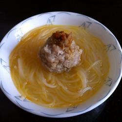 蟹粉肉丸蒸粉丝的做法[图]