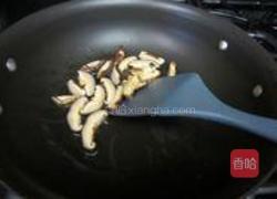 竹笋双菇烧大虾的做法图解4