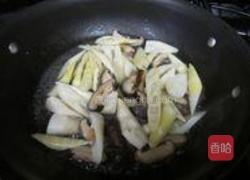 竹笋双菇烧大虾的做法图解5