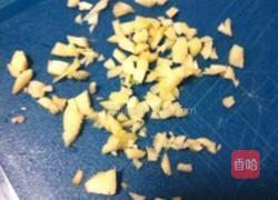 蒜茸耗油西生菜的做法图解3