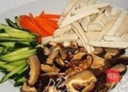 冬菇炒豆腐干的做法图解1