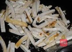 冬菇炒豆腐干的做法图解3