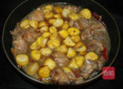 板栗烧鸡腿的做法图解9