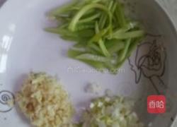 土豆丝炒芹菜的做法图解2