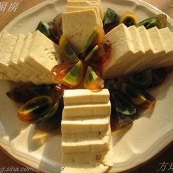 松花蛋拌豆腐的做法[图]