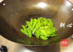 荷兰豆炒叉烧的做法图解11